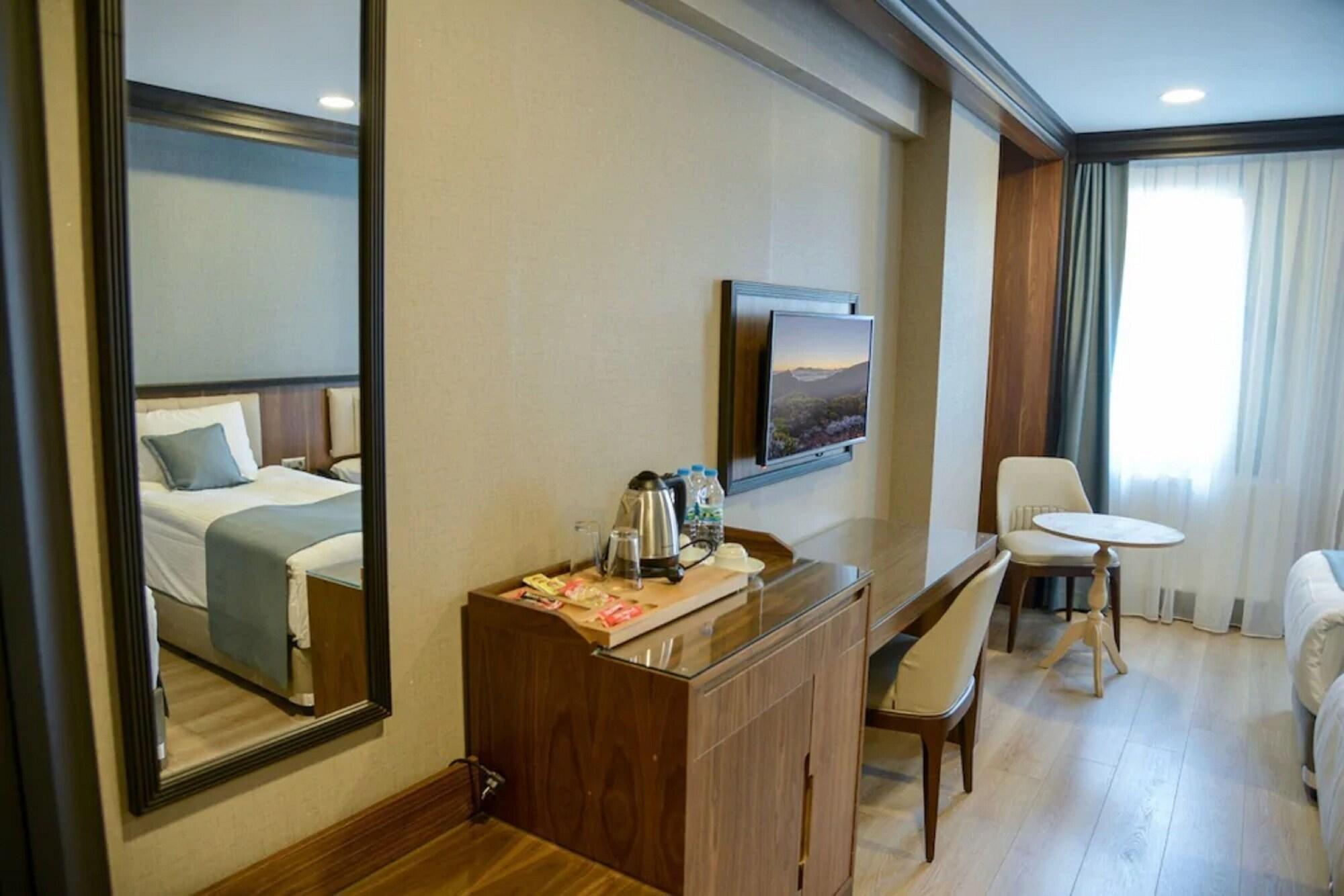 Hotel Valens Downtown 4*